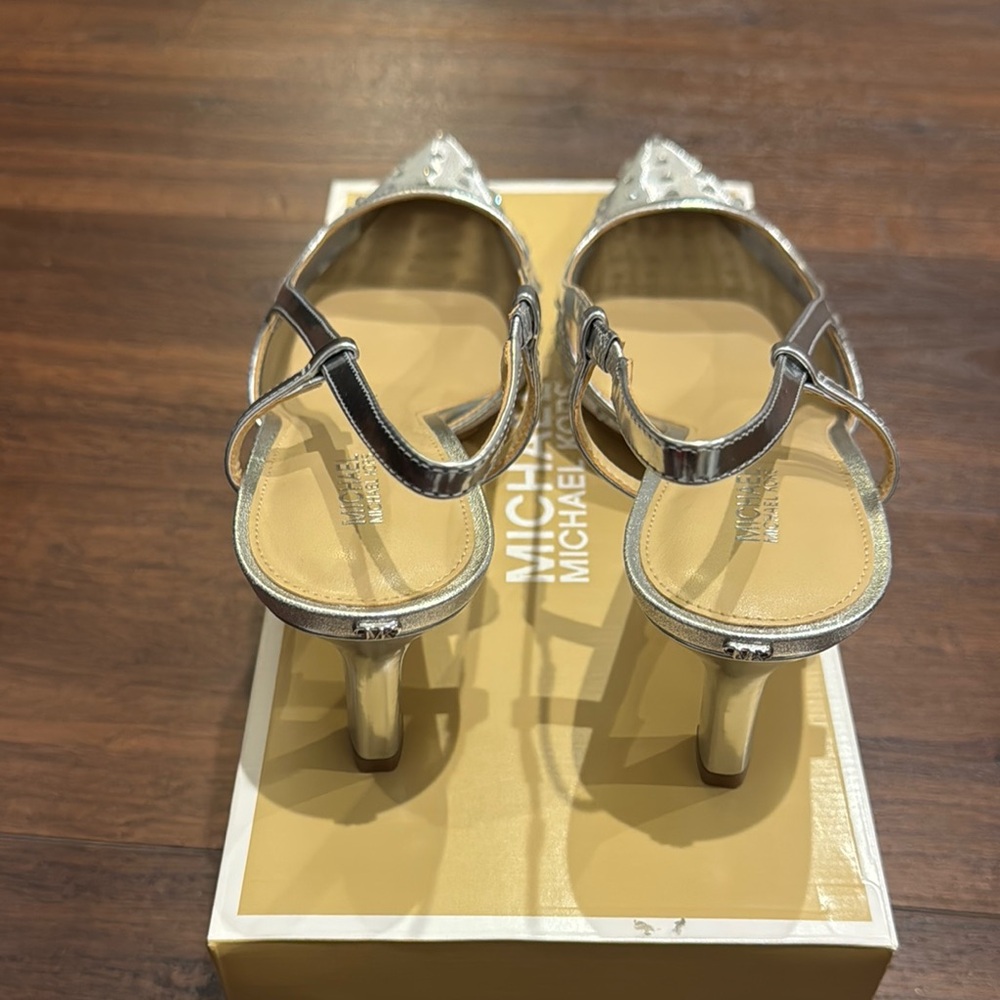 Michael Kors Silver Alora Mid Sling embossed Glittery Croc Leather Shoes. - Picture 9 of 12